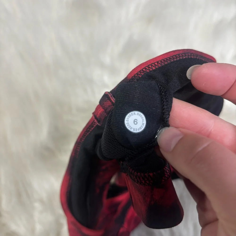 lululemon athletica great shape
